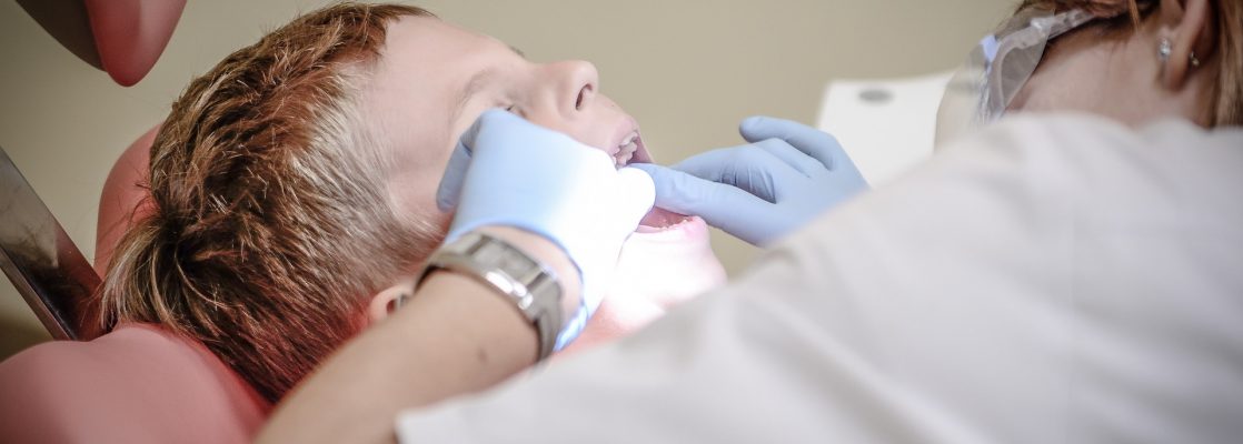 kind-beim-zahnarzt